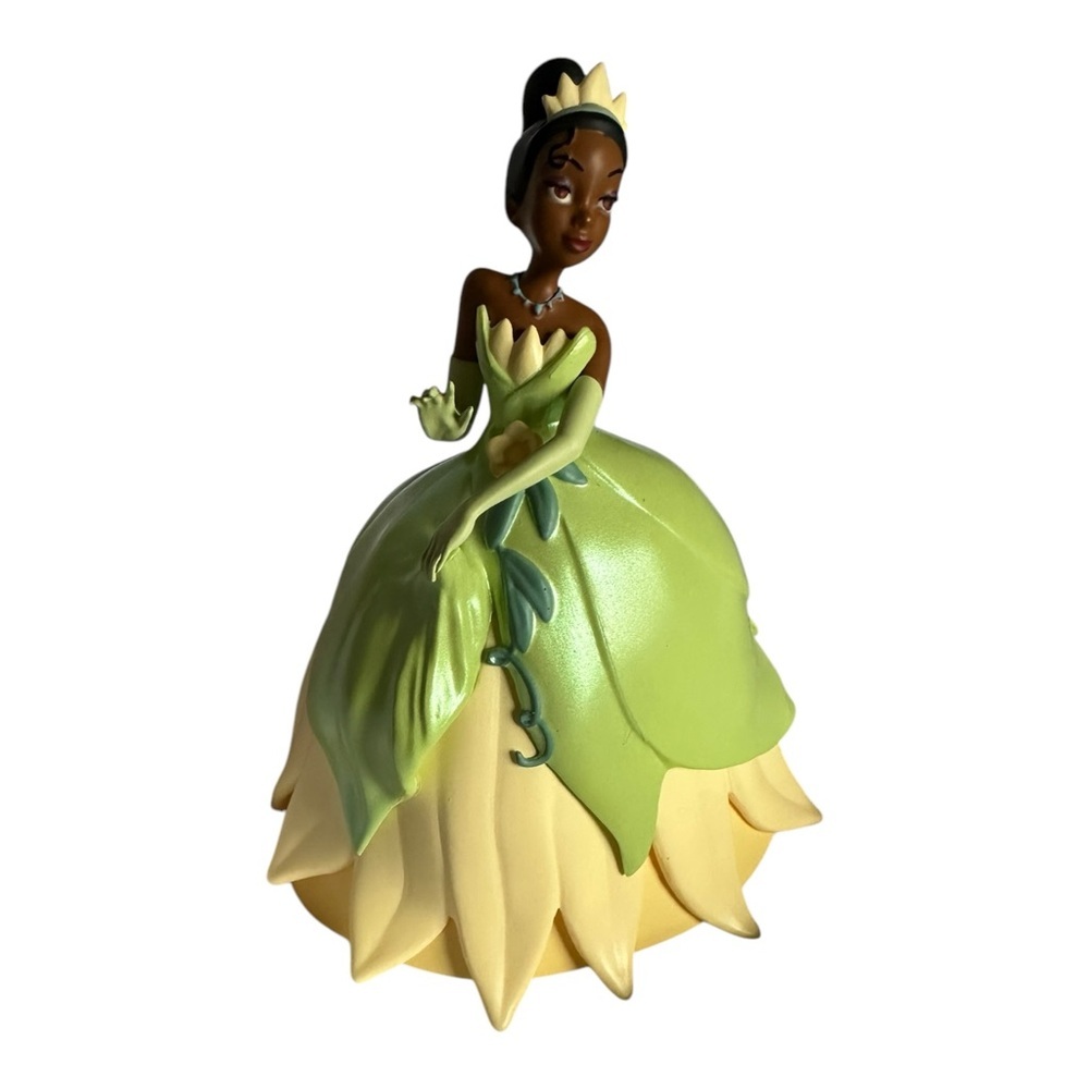 Hallmark2024 Princess Tiana Disney The Princess and the Frog ornament Damage box